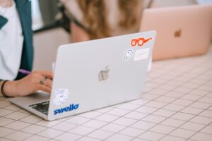 swello-0z5cH55m3Ro-unsplash